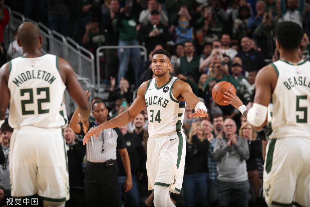 还在进攻端 还在进攻端