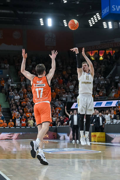 国际间的文 国际间的文